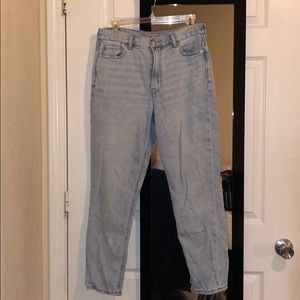 American Eagle Mom Jeans